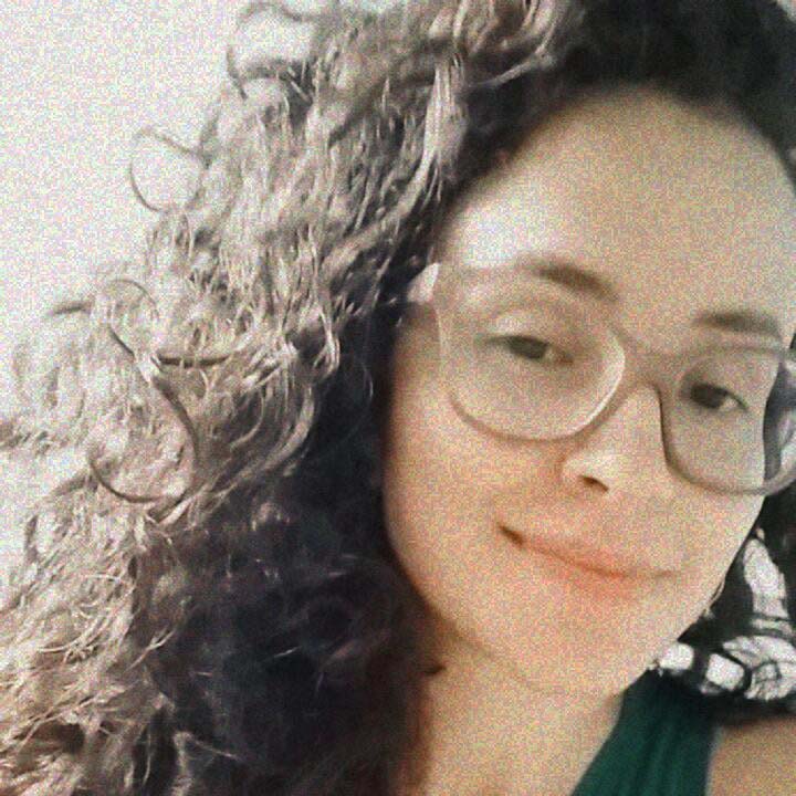 Cíntia Cássia Soares